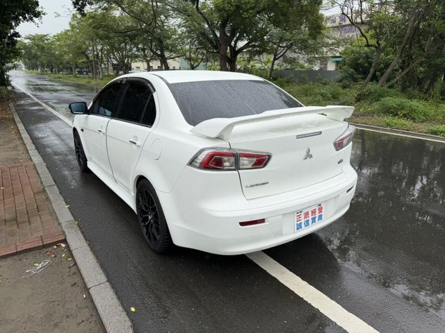 2014 Lancer iO版 鯊魚頭/大尾翼/升級安卓機/定速/換檔撥片/倒車顯影/恆溫/天窗/可全額貸款  第19張相片