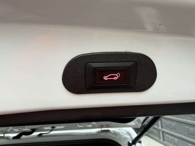 2022 CC油電 加裝電動尾門/車側踏板/ACC跟車/車道偏移/CarPlay/可車換車/全額貸款  第16張相片