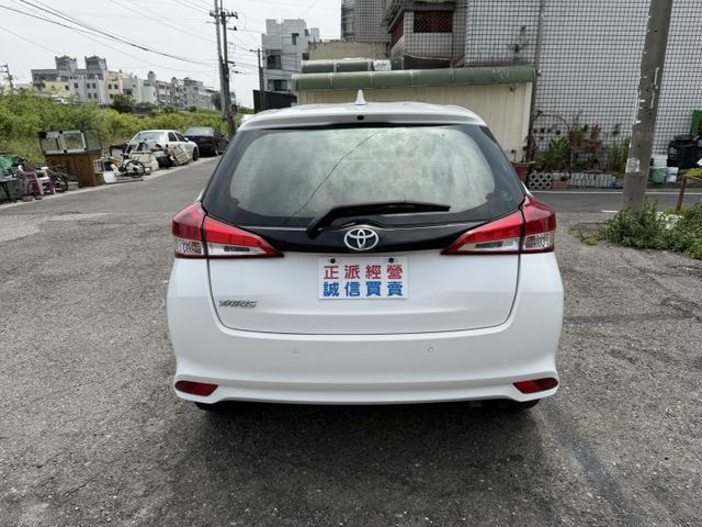 2021 YARIS 熱門掀背小車 / 省油省稅金/ 兩年五萬公里保固 / 經典版 / 可車換車 / 全額貸款  第14張相片