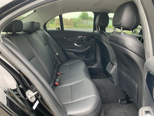 2017年 C250 W205 質感沒話說   基本滿 原鈑件  第11張相片
