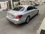 2016 E220D 認證車 64色氣氛燈 /定速/雙區恆溫/雙前座電動椅/高速長途超級省油/柴油渦輪  第16張縮圖