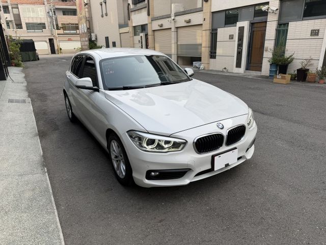 2016 小改款 118i 女用無菸車 定速/IK/摸們/雙區恆溫/倒車影像/模式切換/雙前電動椅/便宜  第3張相片
