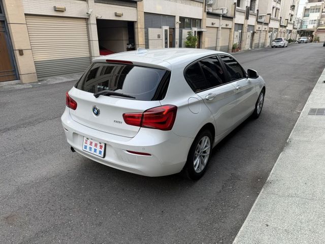 2016 小改款 118i 女用無菸車 定速/IK/摸們/雙區恆溫/倒車影像/模式切換/雙前電動椅/便宜  第16張相片