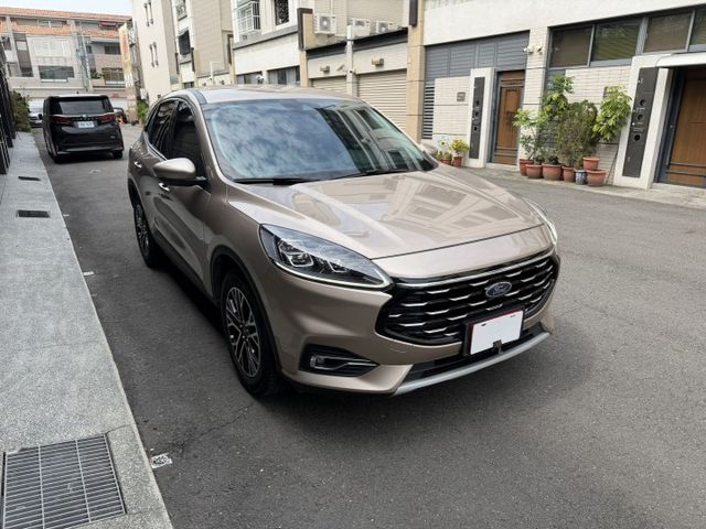 2020 KUGA 有顏質/有動力/認證好車 完整LV2 盲點/摸們/倒車顯影/CarPlay/電動椅/可車換車/全額貸  第3張相片