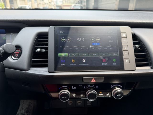 2025 油電FIT 新車保固中/認證原版/ACC跟車/定速/盲點/摸們/Carplay/ 最省油熱門小車/可車換車  第9張相片
