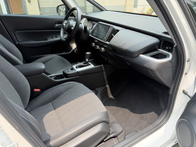 2025 油電FIT 新車保固中/認證原版/ACC跟車/定速/盲點/摸們/Carplay/ 最省油熱門小車/可車換車  第11張相片