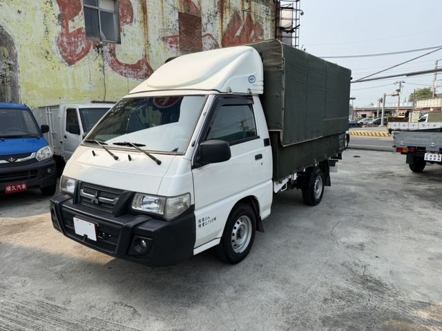 2019 得利卡 加裝 升降帆布 載貨更靈活 / 加裝電尾門 / 剎車皮已更換 / 倒車顯影 / 車況優質  第1張相片