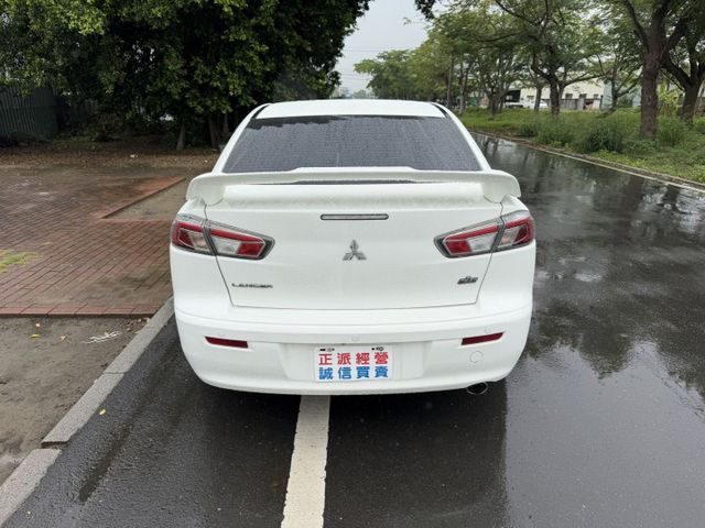 2014 Lancer iO版 鯊魚頭/大尾翼/升級安卓機/定速/換檔撥片/倒車顯影/恆溫/天窗/可全額貸款  第20張相片