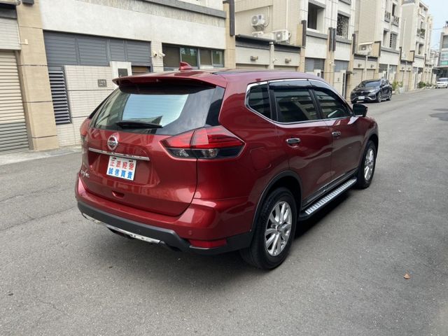 2022 X-Trail 2.0 智行版 認證車 ACC跟車 / 電動尾門 /盲點/ CARPLAY / 360還景  第19張相片