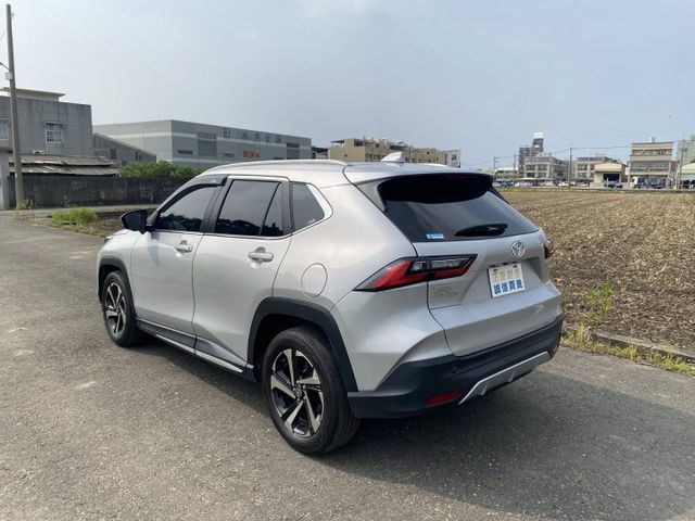 2024 亞力士CROSS 高階潮玩版 / 摸們/盲點/原廠保養/電動尾門/ACC跟車/360環景 便宜  第6張相片