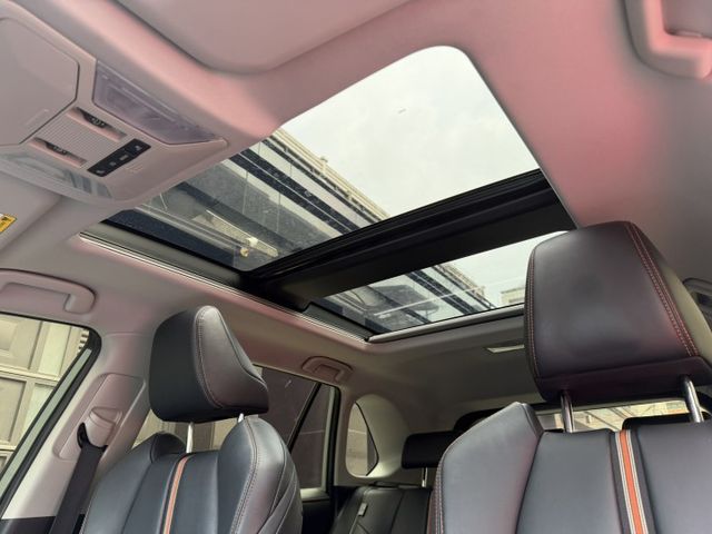RAV4 Adventure 4WD 全景天窗/LV2輔助駕駛/盲點/電尾門/360環景/車側踏板/CARPLAY  第13張相片