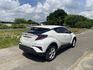 2019 C-HR 省油小鋼炮 稅金超級省1.2 / 定速/摸們/導航/IK一鍵啟動/ 認證好車 / 超級好看  第15張縮圖