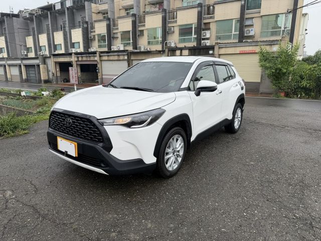 2021 汽油版CC 認證好車 不用殺價就很便宜 完整LV2/升級方向盤改裝/酒紅色內裝/摸們/抬頭顯示/原廠保養/導航  第1張相片