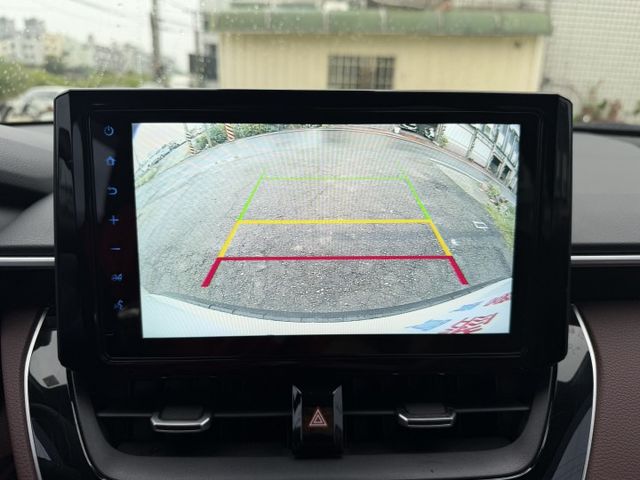 2021 汽油版CC 認證好車 不用殺價就很便宜 完整LV2/升級方向盤改裝/酒紅色內裝/摸們/抬頭顯示/原廠保養/導航  第11張相片