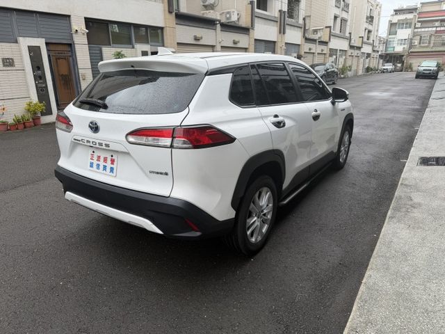 2022 CC油電 加裝電動尾門/車側踏板/ACC跟車/車道偏移/CarPlay/可車換車/全額貸款  第17張相片