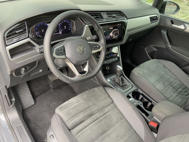 2023/24年領牌 TOURAN 完整LV2/電動尾門/CARPLAY/腳踢/儀表導航/丹麥高級音響/全景天窗  第12張相片