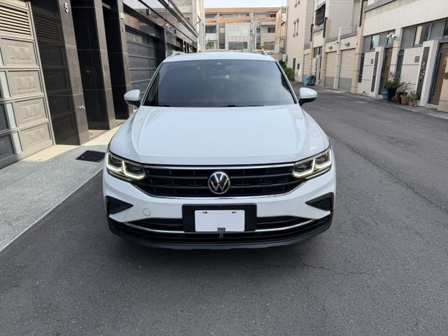2021 帝觀 完整LV2 自動停車輔助/電動尾門/360環景/CarPlay/導航/原廠保養/雙前電熱椅  第2張相片