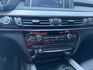 2015年 X5 25D 認證原版件 / 定速/全景天窗/雙區恆溫/電尾門/雙前電動椅/空間超級大/4輪傳動  第7張縮圖