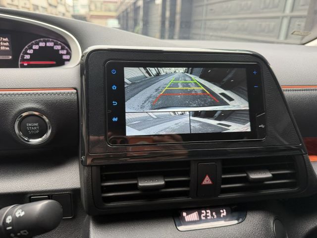 2023 SIENTA 豪華版 原廠保養/倒車三項顯影/車道偏移警示/預防碰撞/空間大/輕巧有力/可全額貸款  第10張相片