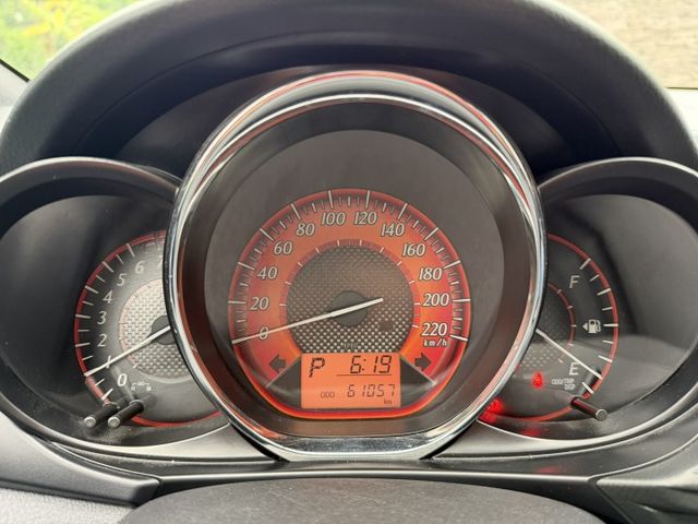 2015年 YARIS 國民熱門小車首選/代步車的最佳好選擇/低里程/1.5省油省稅金/可貸款/車換車  第5張相片