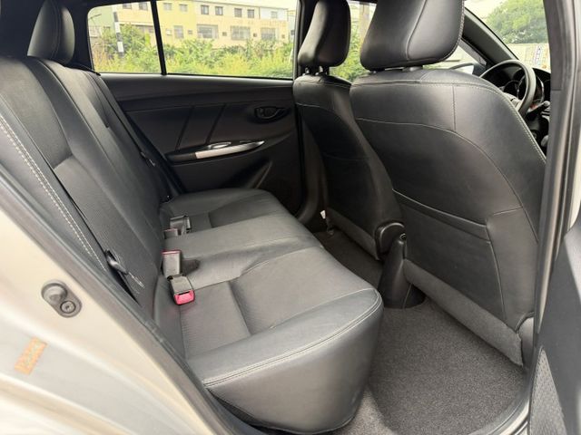 2015年 YARIS 國民熱門小車首選/代步車的最佳好選擇/低里程/1.5省油省稅金/可貸款/車換車  第9張相片