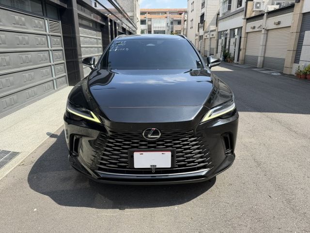 2023 RX350 原廠保養/保固中/新LSS3.0智慧輔助/冷熱通風椅/3區恆溫/盲點/摸們/電尾門/可全貸  第2張相片