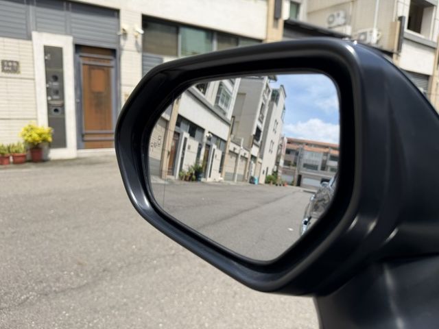 2021 CAMRY 2.0尊爵版/認證車/IK.摸們.ACC跟車.雙前電動椅.電子手煞.盲點.車況漂亮/可車換車.全貸  第7張相片