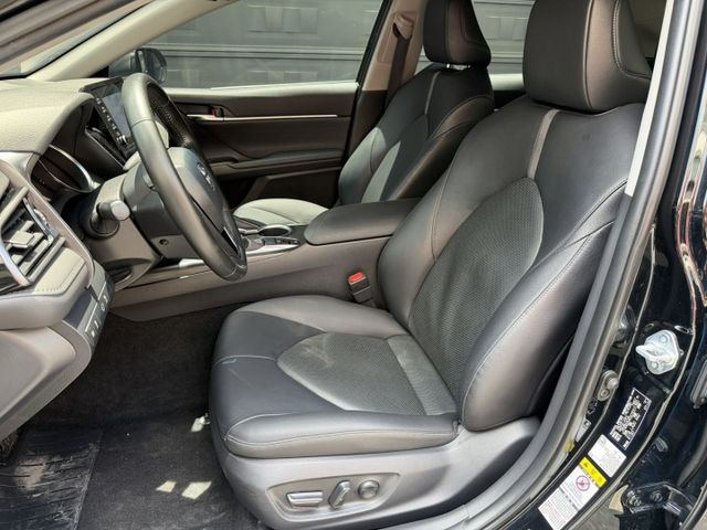 2021 CAMRY 2.0尊爵版/認證車/IK.摸們.ACC跟車.雙前電動椅.電子手煞.盲點.車況漂亮/可車換車.全貸  第12張相片