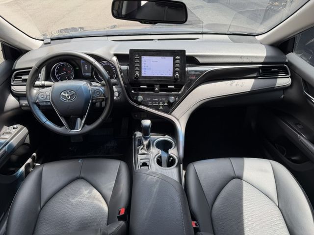 2021 CAMRY 2.0尊爵版/認證車/IK.摸們.ACC跟車.雙前電動椅.電子手煞.盲點.車況漂亮/可車換車.全貸  第16張相片