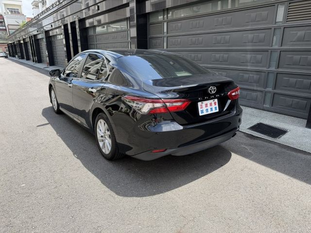 2021 CAMRY 2.0尊爵版/認證車/IK.摸們.ACC跟車.雙前電動椅.電子手煞.盲點.車況漂亮/可車換車.全貸  第18張相片