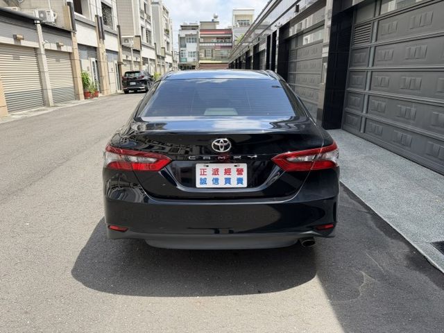 2021 CAMRY 2.0尊爵版/認證車/IK.摸們.ACC跟車.雙前電動椅.電子手煞.盲點.車況漂亮/可車換車.全貸  第19張相片