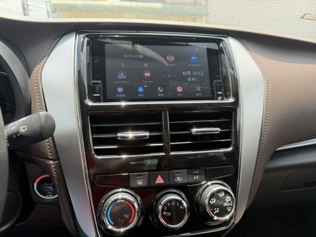 2020 YARIS CROSSOVER/定速/CarPlay/導航/抬頭顯示器/導車影像/配備滿/超級便宜/可全額貸款  第10張相片