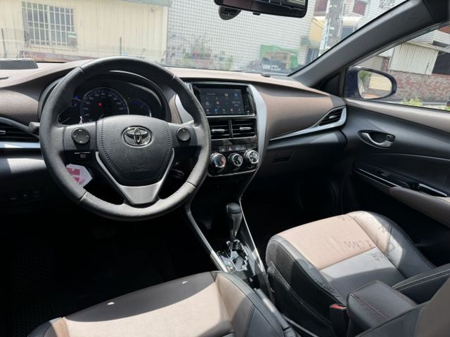 2020 YARIS CROSSOVER/定速/CarPlay/導航/抬頭顯示器/導車影像/配備滿/超級便宜/可全額貸款  第15張相片