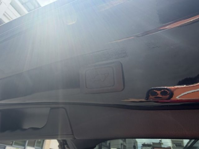 2019 RAV4油電旗艦版/盲點/ACC跟車/摸們IK/升級安卓機/360環景/原廠保養/電尾門/超級便宜  第18張相片