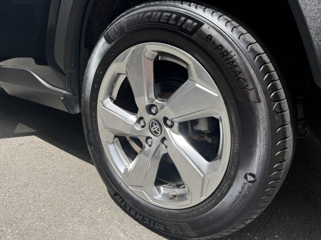 2019 RAV4油電旗艦版/盲點/ACC跟車/摸們IK/升級安卓機/360環景/原廠保養/電尾門/超級便宜  第19張相片