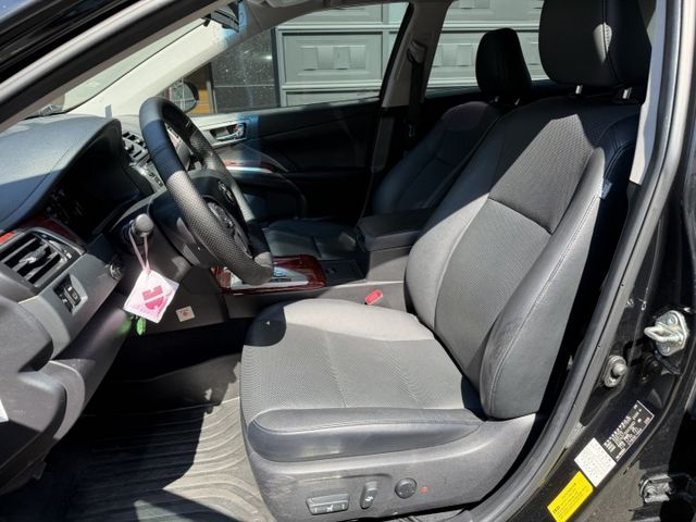 2012 CAMRY G版頂級 / 定速巡航/衛星導航/雙區恆溫/駕駛座電動椅/天窗/抬顯/IK免鑰駛/車況佳  第12張相片