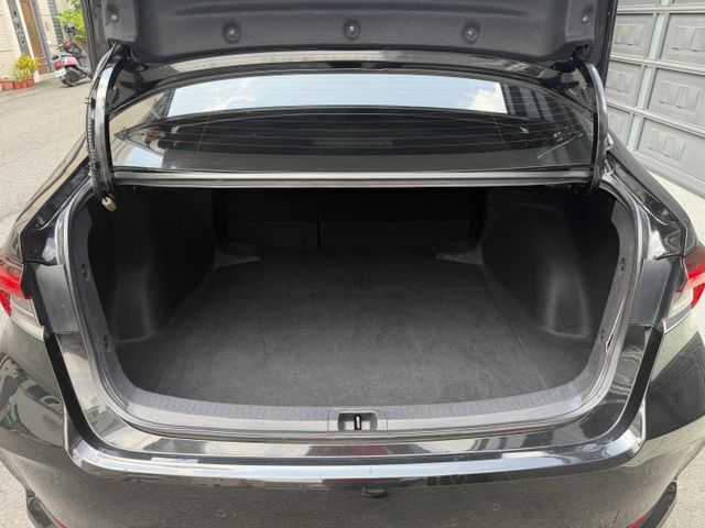 2023年 ALTIS豪華版/IK/ACC跟車/摸門/車道偏移/3區顯影/胎壓偵測/CarPlay/可全額貸款/車換車  第14張相片