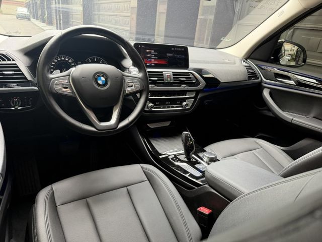 2019 X3 20I 認證車 /5AU 定速/盲點/跟車/轉向輔助/抬頭顯示器/三區恆溫/電尾門/車況一級棒/可全貸  第16張相片