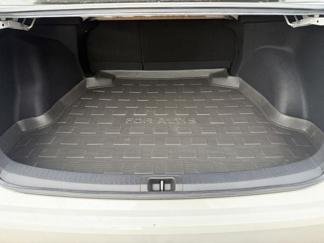 2023 ALTIS 豪華版免IK /ACC跟車/車道偏移/摸門/CarPlay/三區顯影/恆溫/可全額貸款/車換車  第15張相片