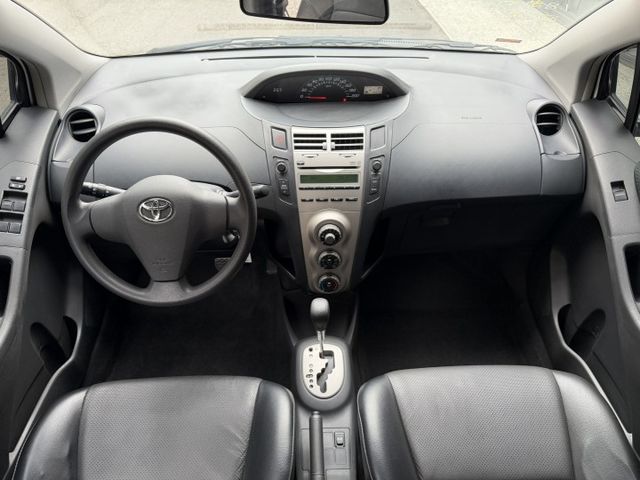 2009年 YARIS 小鴨 E版 認證車 內外漂亮無待修 / 市區代步/練習超適合 省油省稅金/小台停車免煩惱  第11張相片