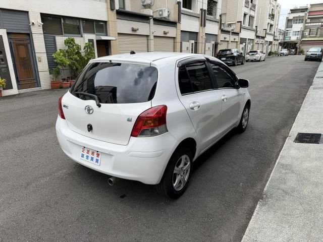 2009年 YARIS 小鴨 E版 認證車 內外漂亮無待修 / 市區代步/練習超適合 省油省稅金/小台停車免煩惱  第13張相片