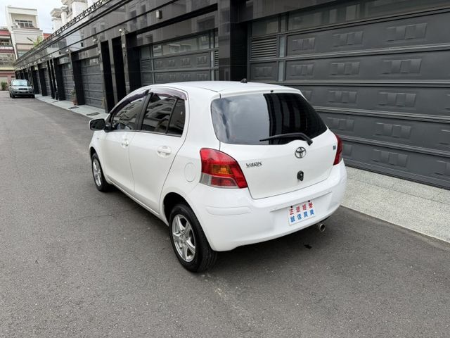 2009年 YARIS 小鴨 E版 認證車 內外漂亮無待修 / 市區代步/練習超適合 省油省稅金/小台停車免煩惱  第15張相片