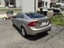 2012 S60 T4 / 雙前電動椅/盲點/方向盤快撥/升級安卓機/抬頭顯示器/客人換車/便宜出售  第19張縮圖