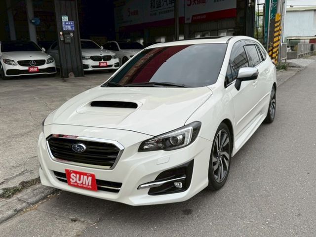 單純原廠更換一片引擎蓋  配備天窗 18吋鋁圈 2.0渦輪增壓引擎 免鑰匙 盲點 車道偏離 跟車 電動椅 CarPlay  第1張相片