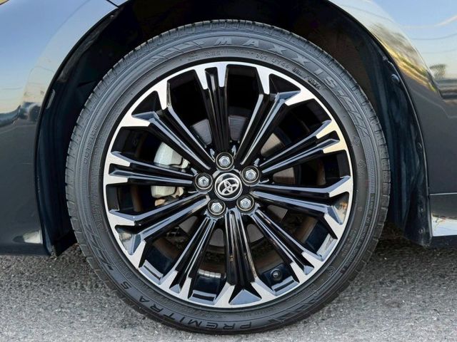 油電版 GR Sport 全車原鈑件 大電池原廠保固8年16萬公里 GR專屬黑紅內裝 GR鋁圈 LED大燈 原廠燻黑尾燈  第6張相片