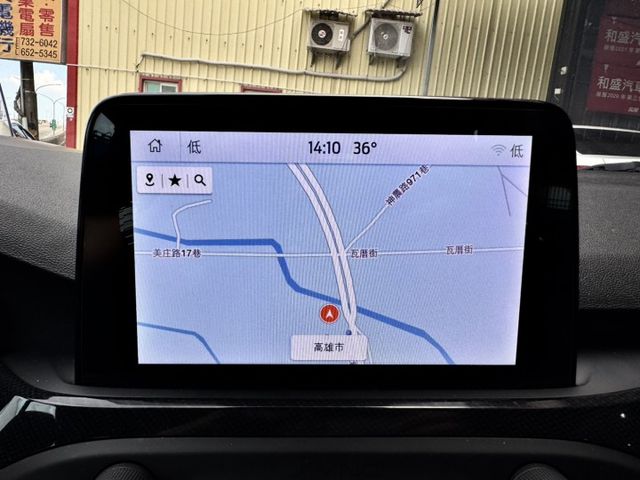 全車原鈑件 最頂規 ST-Line Lommel版本 一手車 原廠保養 只有肉沫版才有 電動座椅 LED尾燈 多連桿懸吊  第9張相片