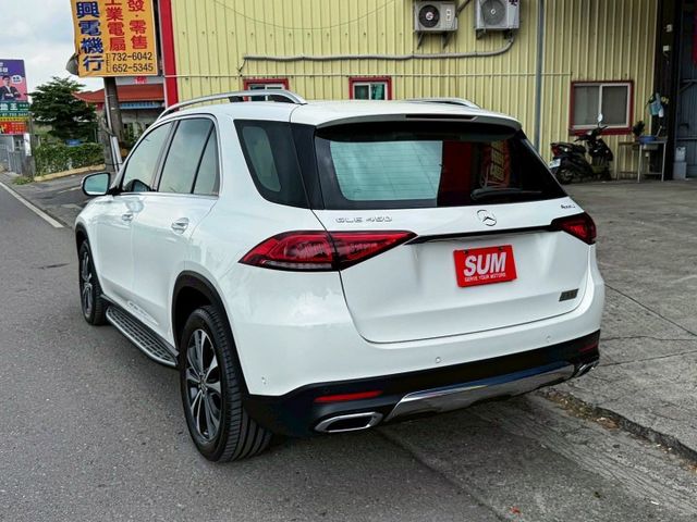 全車原鈑件 GLE450汽油版 全景天窗 23P跟車 全液晶儀表板 盲點 電尾門 360環景 黑枕木內飾 記憶座椅  第4張相片