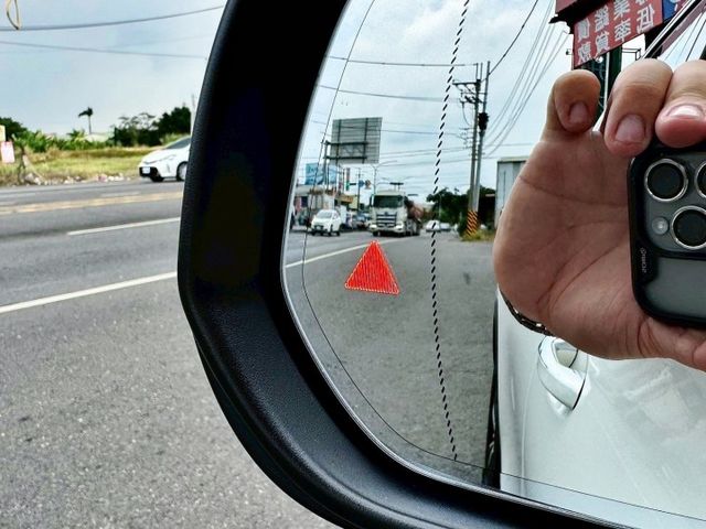 全車原鈑件 GLE450汽油版 全景天窗 23P跟車 全液晶儀表板 盲點 電尾門 360環景 黑枕木內飾 記憶座椅  第18張相片