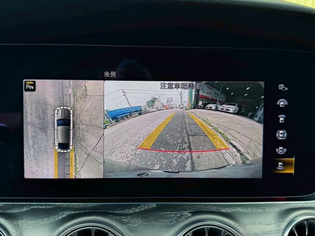 AMG-GT43 原廠消光黑 貼犀牛皮 有跟車 盲點 跑排 電懸 升降尾翼 黑枕木 改裝21吋鍛造鋁圈 蜻蜓方向盤+旋鈕  第15張相片