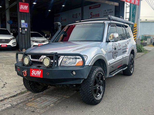 全車合法改裝變更 台灣省六碼鐵支車牌 小改款3.8引擎 底盤升高套件 越野胎 呼吸管 專用鐵保桿/鐵側踏 ARB車邊帳  第1張相片
